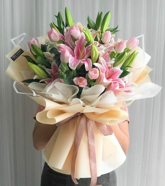 Large premium pastel mixed-flower bouquet